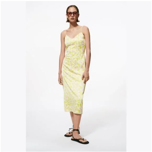 Zara Retro Floral Open Back MIDI Dress - Picture 4 of 12